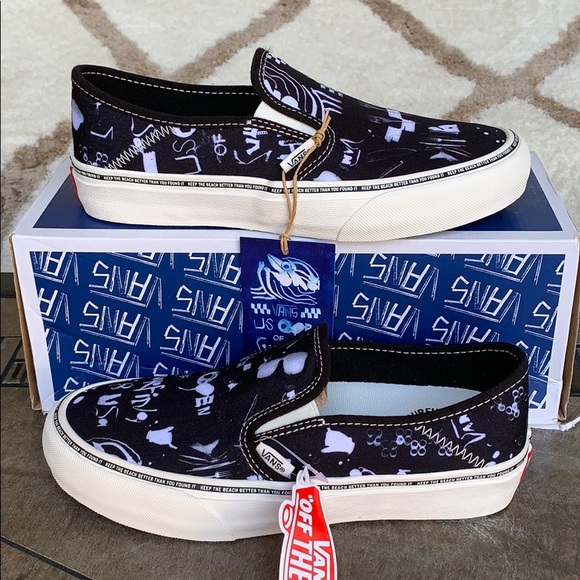 vans slip on us open